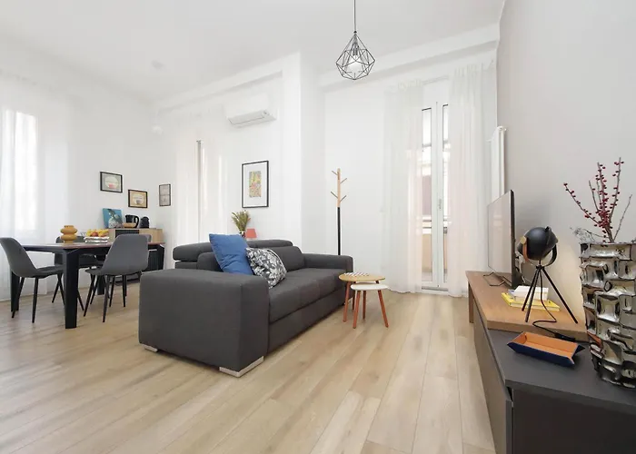 Ych- Urban Style Flat Near San Giovanni *