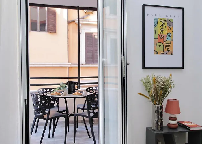 Ych- Urban Style Flat Near San Giovanni Roma