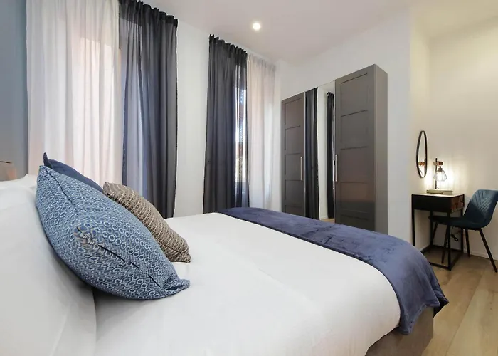 Ych- Urban Style Flat Near San Giovanni * Roma